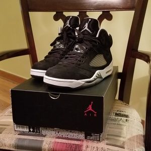 SOLD.....Jordan oreo 5